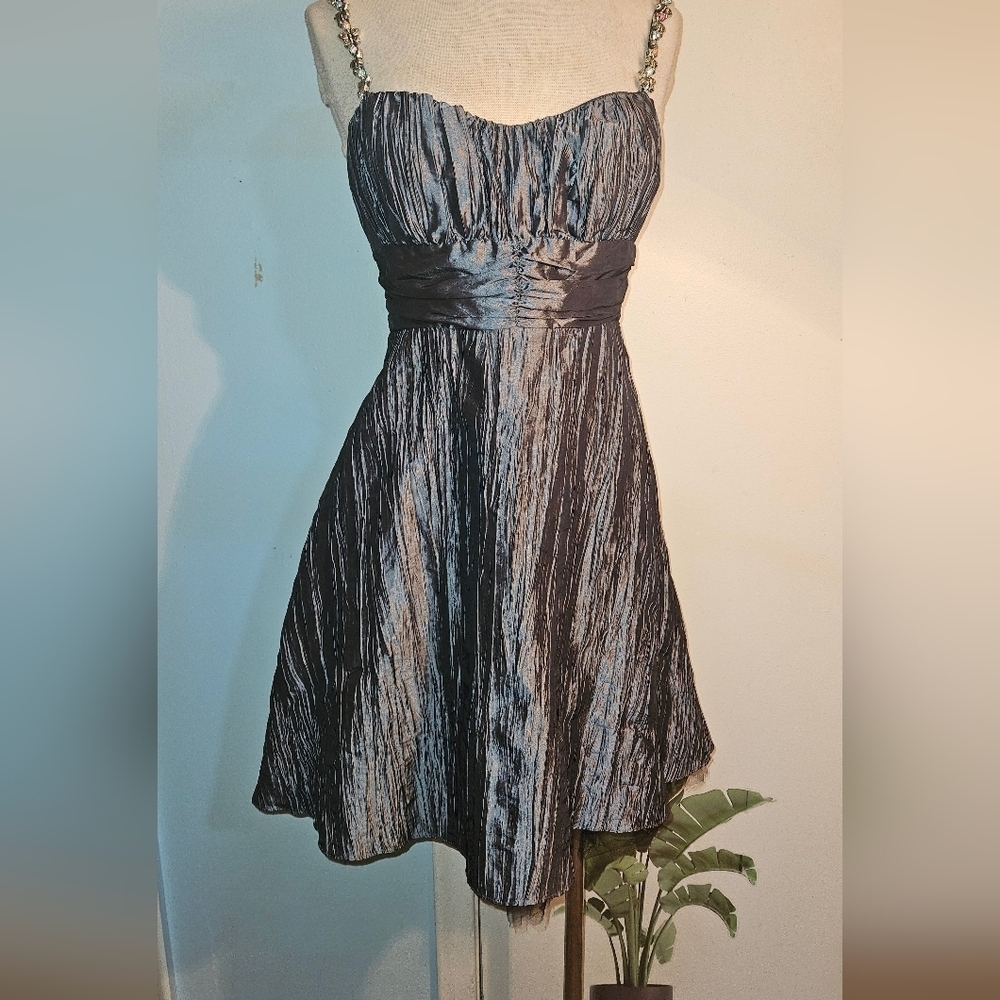 Elegant Black Cocktail Dress - Picture 9 of 9